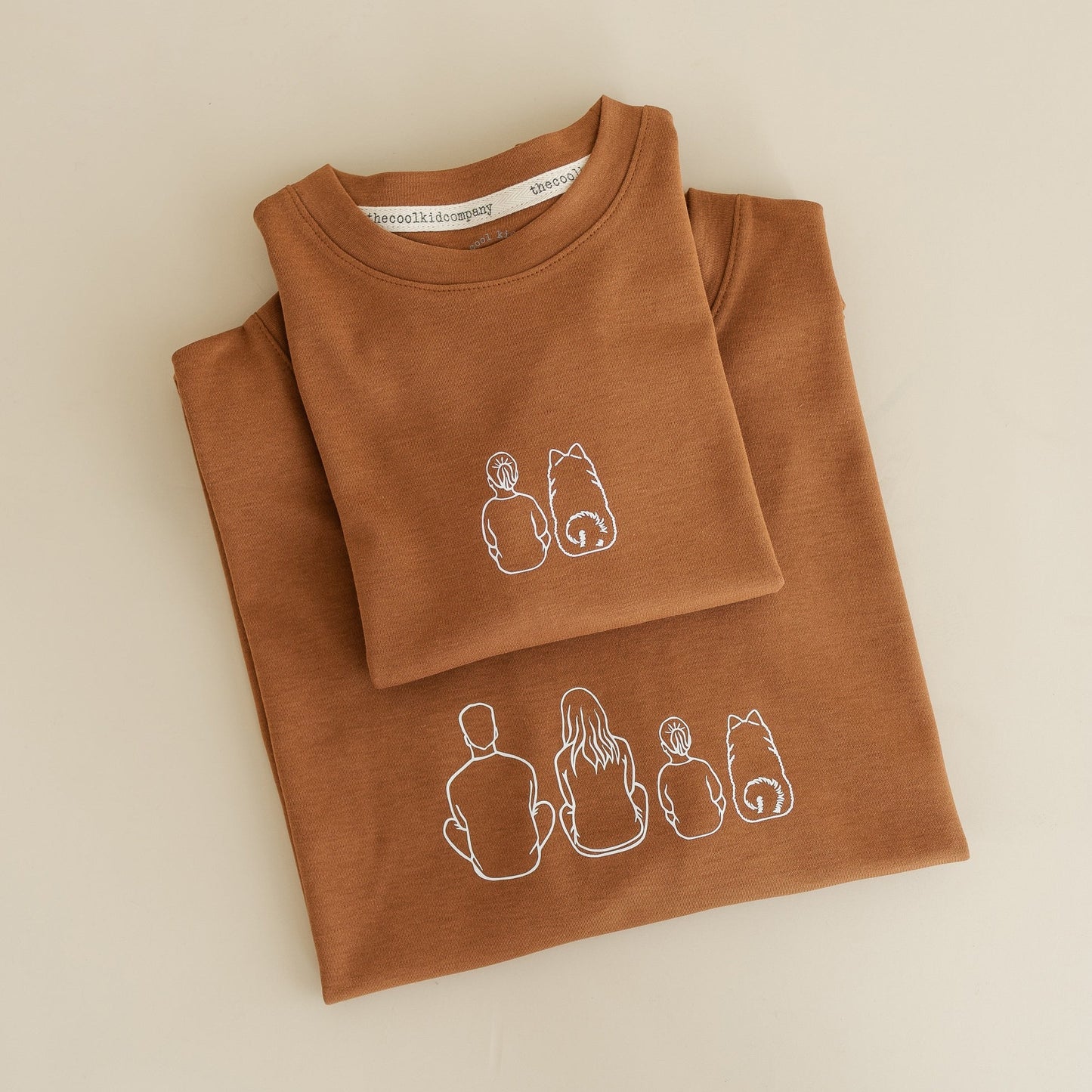 Polera de Adulto The Cool Family ©
