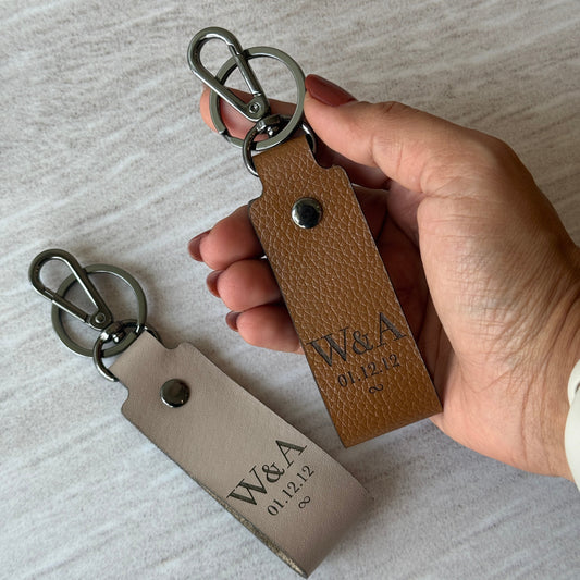 Llavero de cuero WIDE Iniciales & Fechas personalizado