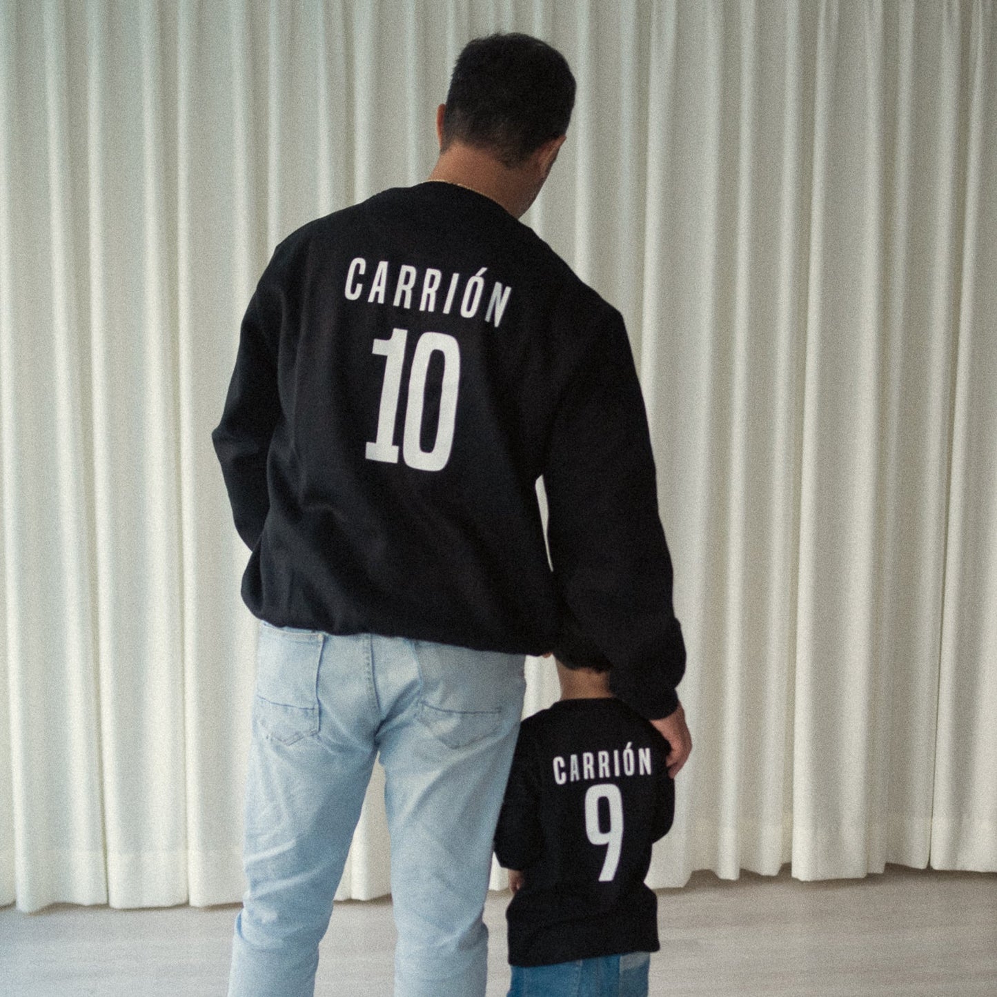 Polera de Hombre Papá FUTBOLERO (apellido y # personalizado)