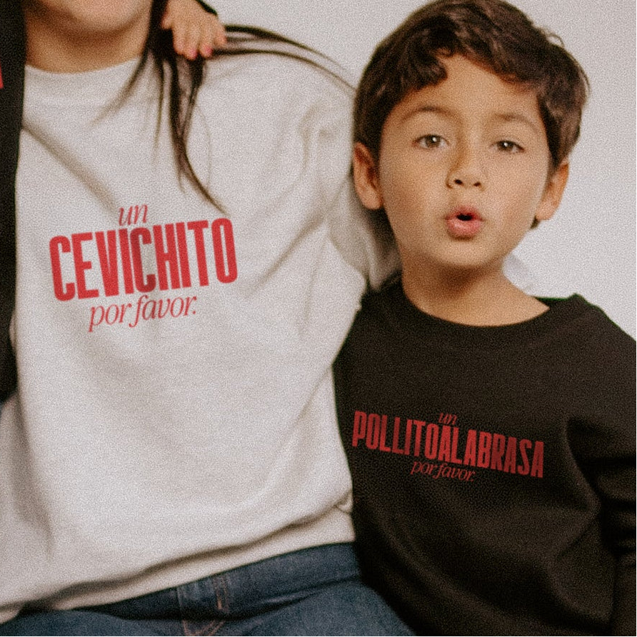 Polera KID Plato típico, por favor.
