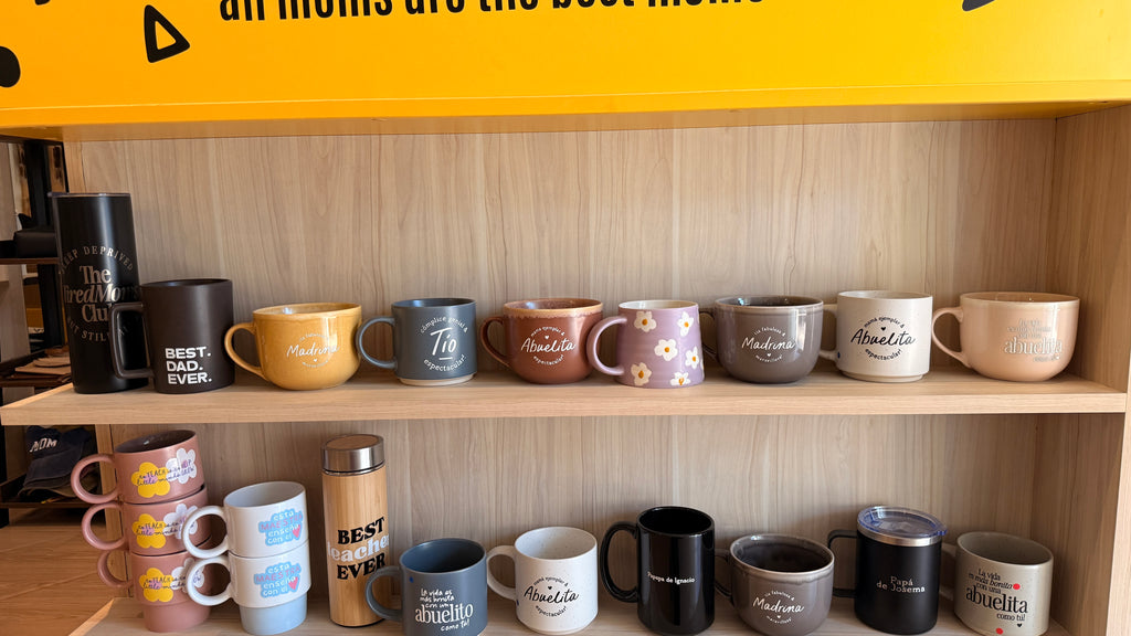 WAREHOUSE SALE · Tazas