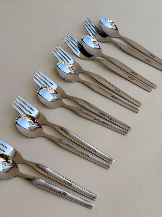 Cubiertos de acero grabado con nombre - B2 Scool