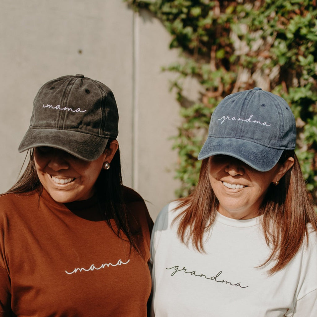 Gorra BORDADA mamá