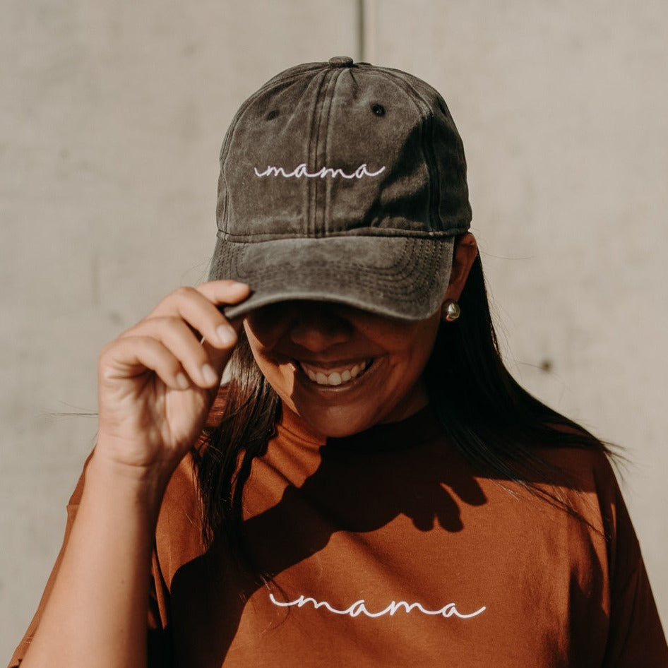 Gorra BORDADA mamá